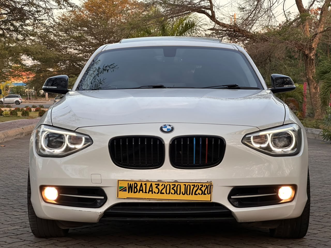 BMW 1 SERIES